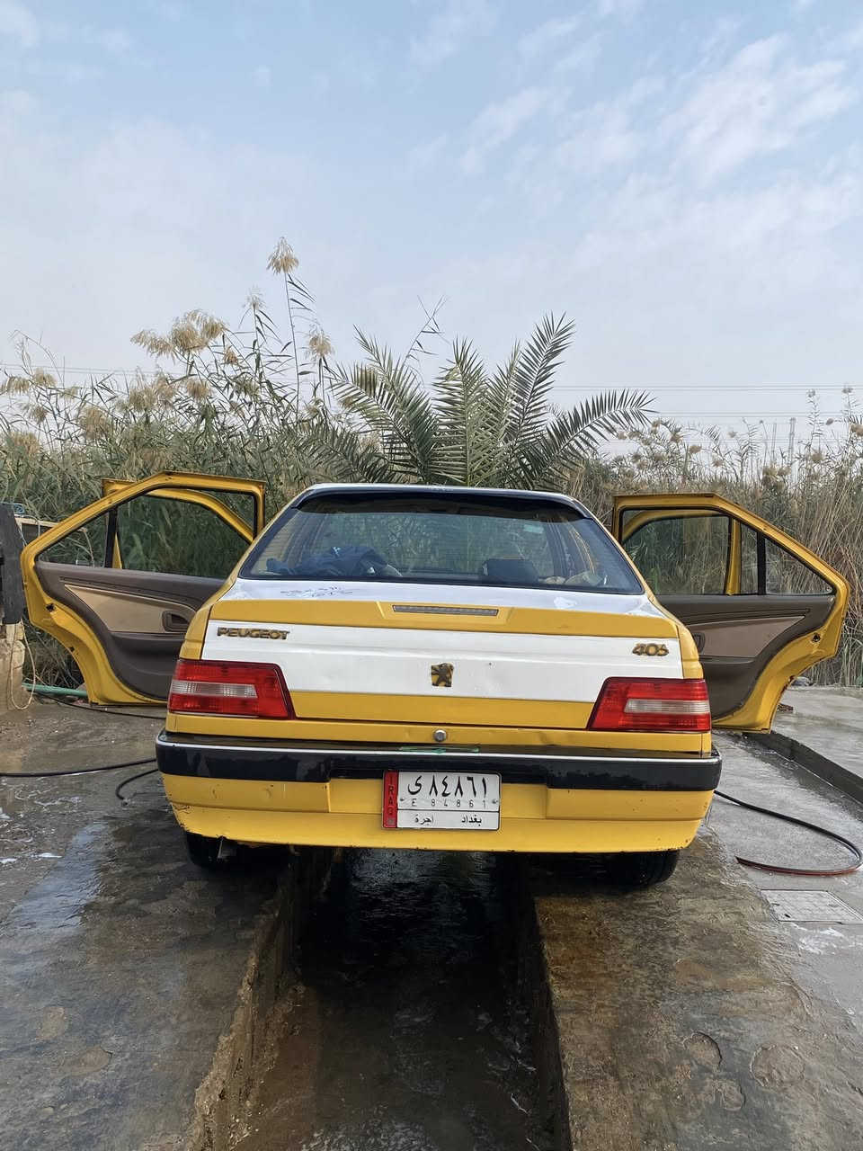 سلام عليكم 
بيجو لميس 2013 
مكينه يطغ يطغ 
كير + كلج كفاله 
غرفه جديده 
تخم تاير جديد 
شاشه 
لايت زنون 
سنويه 2027
بيهة جراد بل جاملغ 
عليهة غرامه 800 
اخذ صافي 22 ورقه
مكاني حسينيه مال راشديه 
***********
