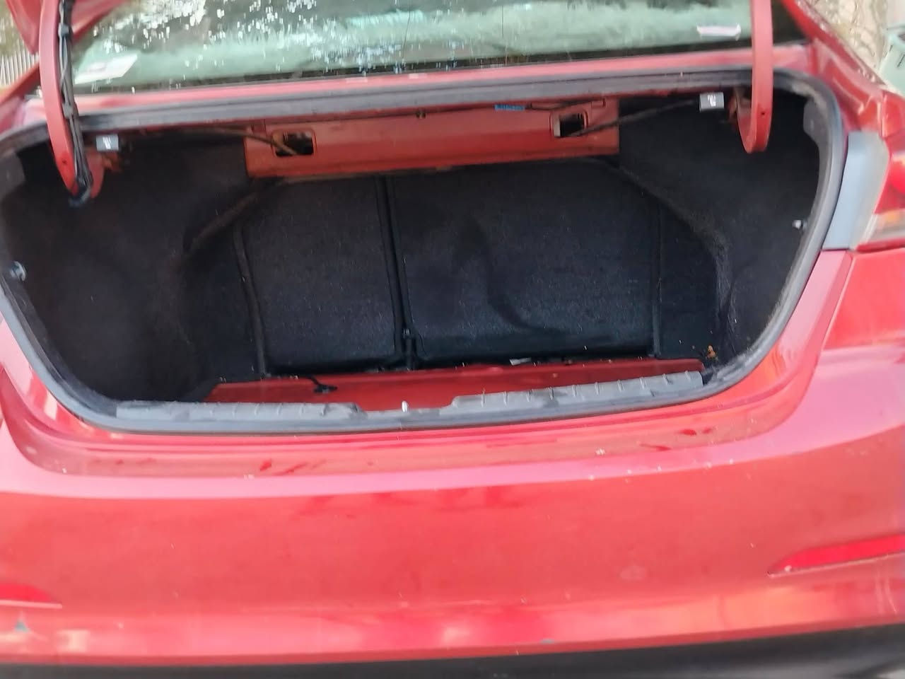 السلام عليكم الانتره 2018 محرك نضيف ما مفتوح شرط النضافه سياياره نضيفه ماشيه 83الف امريكي حادث جاملغ ول باب نصبغت بل عراق وبيه شخوط بسيطه بل باب يعني تككحل   تحكم استيرن شاشه  مانع تزلق  متواجد خاص  رقم التلفون ***********♥
