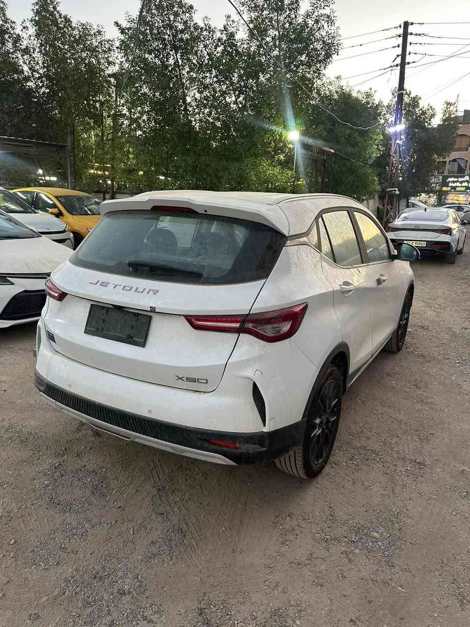 جيتور x50 لكجري زيرو صفر كيلو متر مرقم 
وجاهز باسمك تصير موصفاتها كامرات ٣٦٠ فتحة سقف وباقي الامور معروفة السعر ٢٣ مليون صافي بدون دلالية ولاشي وبي مجال شوية المكان سيدية حي الاعلام ***********
