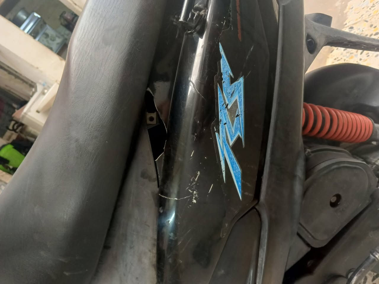 سلام عليكم دراجه ماكس عدله بلاديه49 دراجه كلها بلاديه صالنصه fm ما مفتوحه فقط كابريتر مبدل اصلي وهاذ الفطر بل كفر صاير مثل ما موضح بل صوره  سعر700وبيها مجال للشراي مكاني بغداد مدينة الصدر رقم *********** بي واتساب ما متواجد على الفيسبوك
