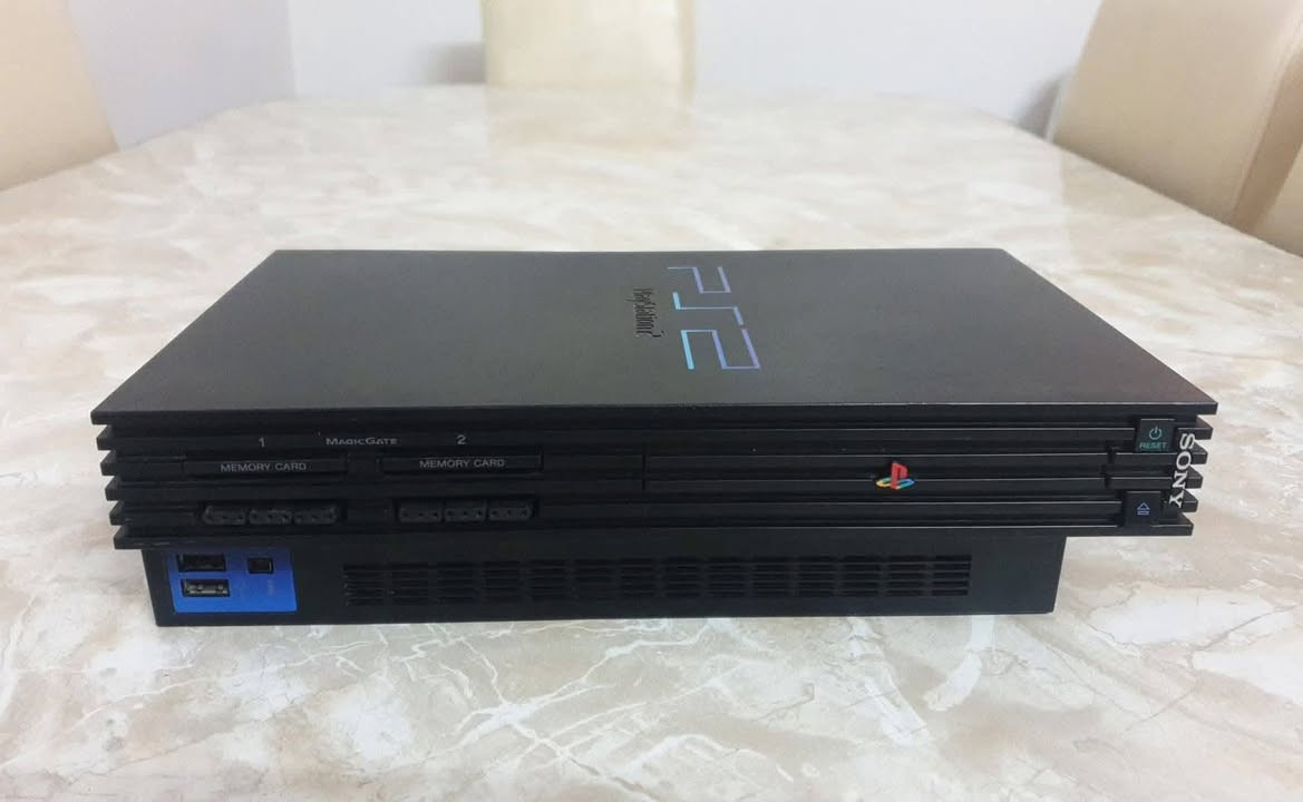 السلام عليكم بلي 2للبيع كامل شغال بي هارد 65لعبه مع 2يده جدد


**إذا كنت صاحب هذا الإعلان وتريد حذفه لأي سبب، رجاءا أرسل رسالة إلى الدعم الفني**