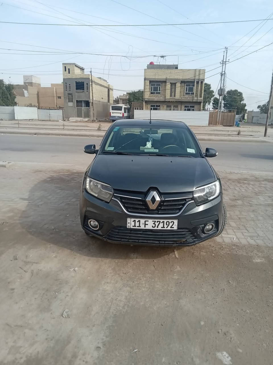 السلام عليكم رينو موديل 19 باسمي غاز بنزين تبريد شاشه تخم تاير ماكينه جير كهربائيات سياره كامله جاهزه كل نقص ما بيها خير من الله بغداد رقمها العنوان بغداد البياع توجد شخوط بالبيبان صبغ تبديل السياره ما بيها سعر 83 بيها مجال للشراي🤩***********
