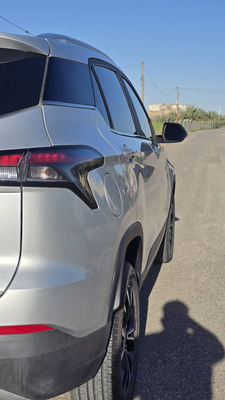 سلام عليكم مكلف بالنشر سياره للبيع شوفرليت جروف 2025 خليجي  محرك 1500 كفاله عامه ضربه خفيف كلش ماشيه 13 سعر 135 بي مجال قليل للاتصال ***********
عجيل ابو حسين
