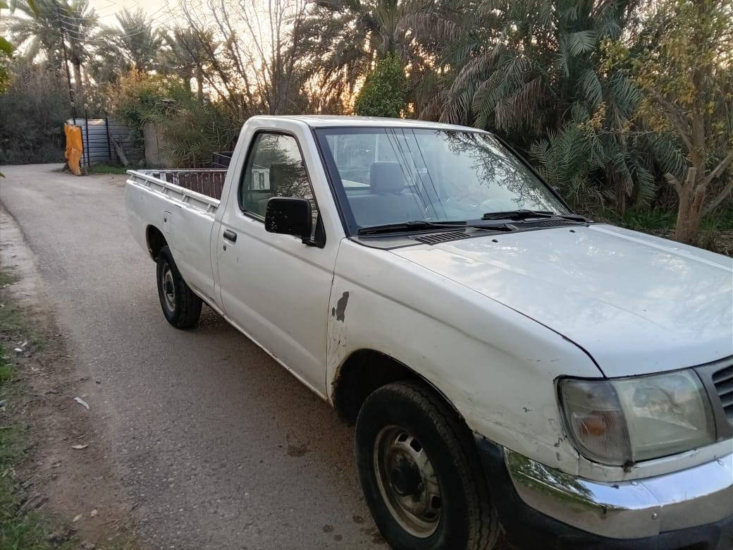 للبيع نيسان موديل 2002 محرك كير اكسن مكفول سياره بلادي وجاهزة عنوان بغداد الطارميه سعره 55 وبي مجال *********** تصال ***********
