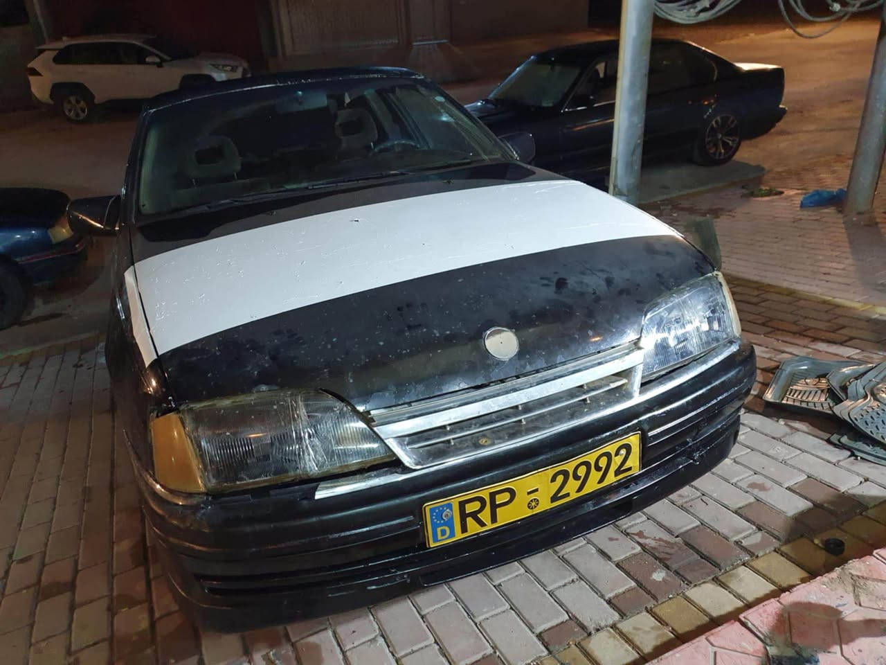 سلاو هاوڕیان سەرەتا بە ناوی خوا 
ئۆپڵ ئۆمیگا 1993   مەکینە 20 
دوو جام کارەبا 
سلایت
بیلاد تەبرید  
سەنەوی حاسیبە بەشەرت 
موسو بڕاوە 
ئەوەلیات 
دەعمو لیدراوی نیە
زۆرتنۆ تۆڵە  
چوار تایەو ویل لۆک 
ئەنفلۆی زۆربەزبوتە
عەکسلو گاردنی زۆر مەزبوتە 
کامل کارەبای ئیش ئەکات 
سعری 12 وەرەقە و مجال برایانە 
***********
*********** أربيل, العراق
