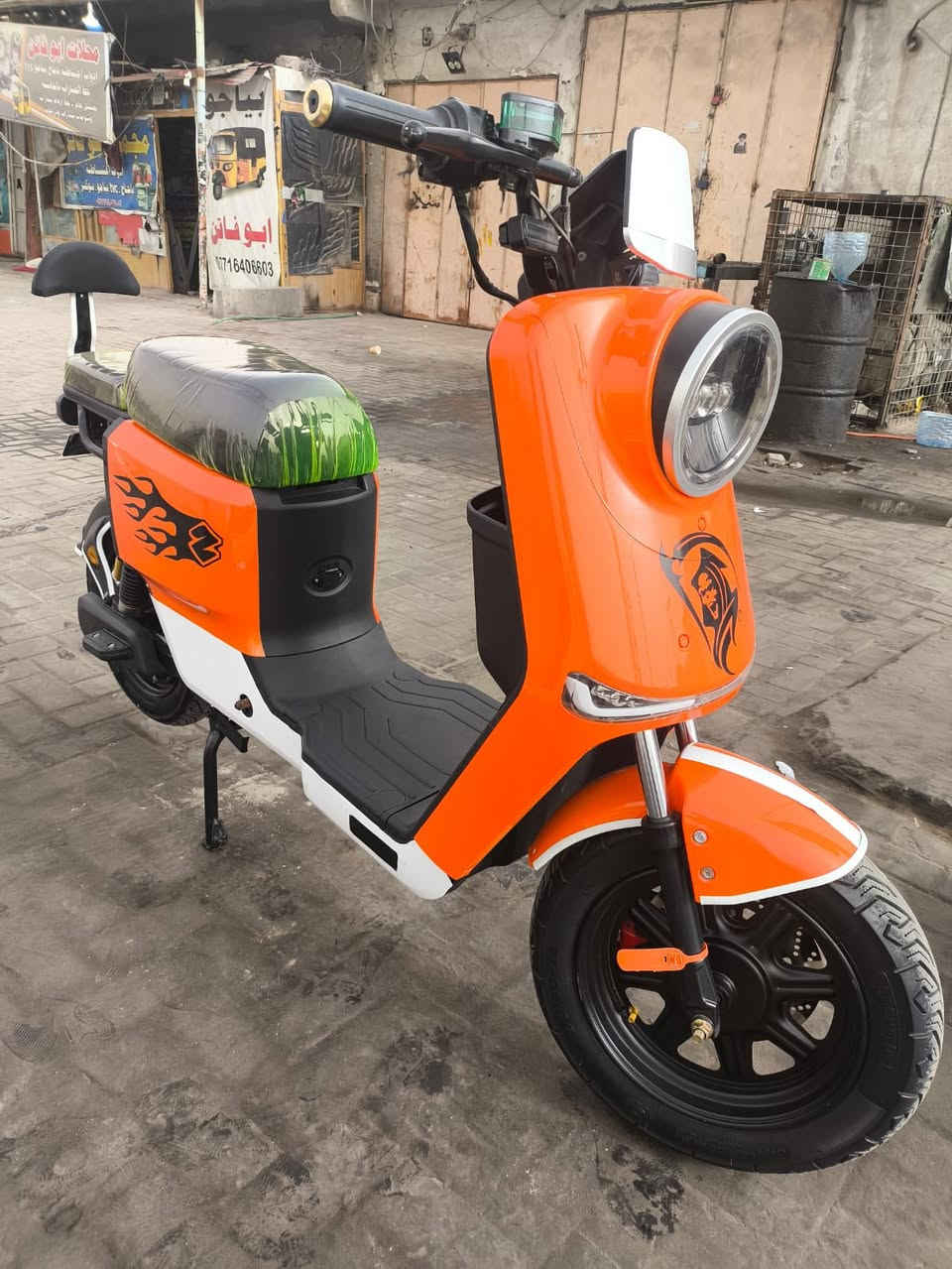 ار ١١ نضيفه المكان البصره سعر ٦٠٠ بيه مجال مستعجل قم تلفون***********
