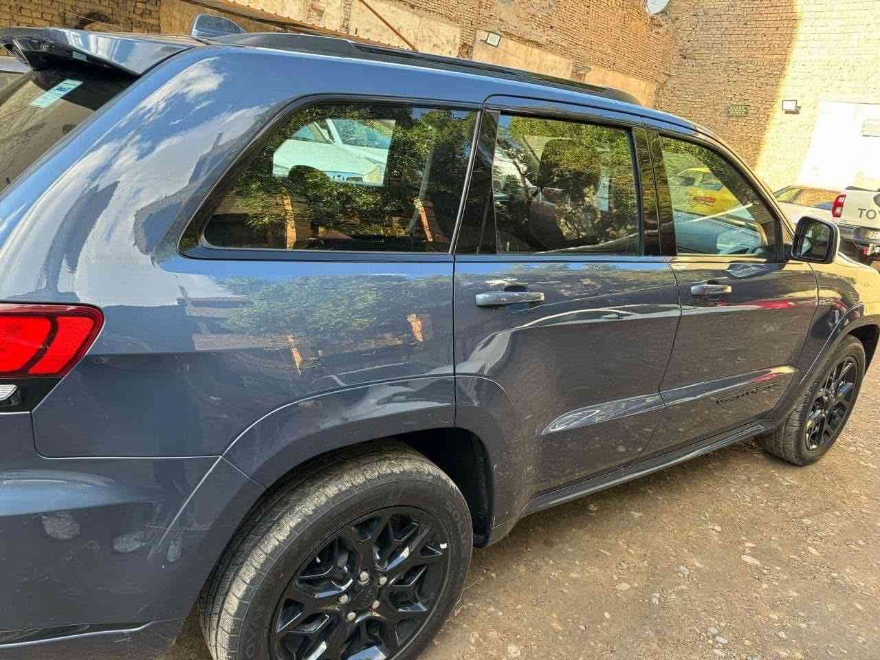 السلام وعليكم البيع جيب موديل 2021Sخليجي بيه صبغ بنيد ودعاميه بدون مكفول شاصي ولغود سياره حلوه ماشيه ٦٢ بسمي بغداد العنوان بغداد شارع الكفاح سعر ٣١ بيه مجال بسيط 
***********
