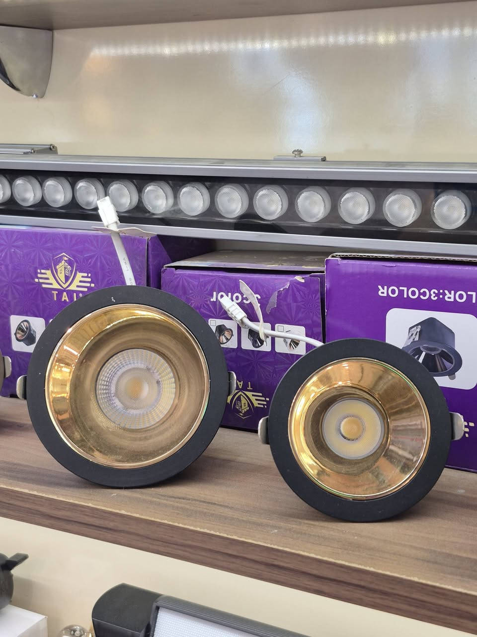 توفر cop (ثابت-متحرك) ثلاث حركات ضمان سنتين

للتواصل:***********

يوجد توصيل جميع محافظات العراق 
#بغداد #العراق #انارة #انارة_حديثة #ديكور
