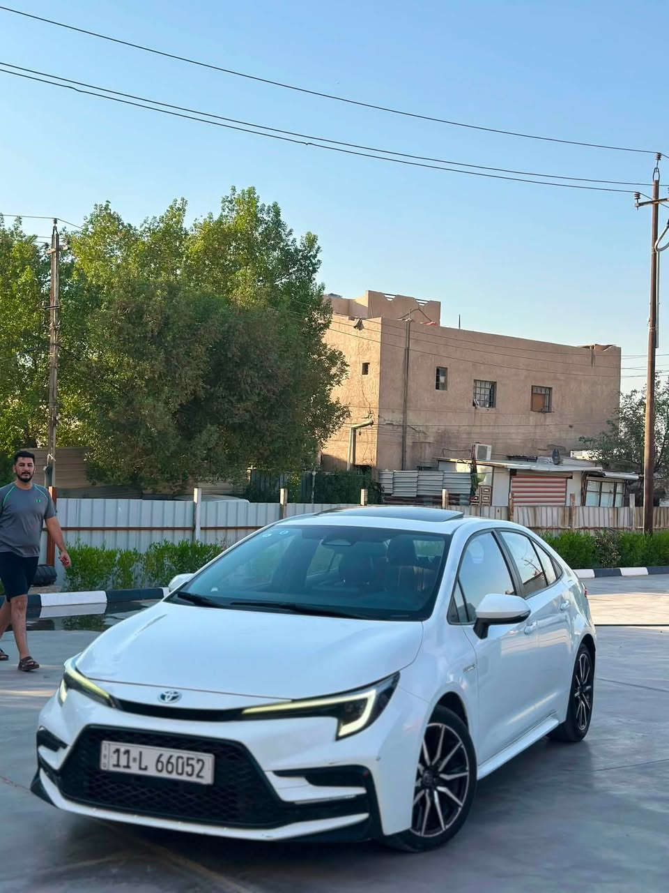 السلام عليكم
كورلا هايبرد 2024 شكل s 
ماشيه :50 الف كيلو متر 
رقم بغداد بأسمي تحويل مباشر 
——————-
مواصفات :
كشن جلد 
-فتحه 
-شاشه كبيره 
-تبريد قطعتين 
-كشن كهرباء 
-رادار 
-تحكمات
-اوامر صوتيه 
-تحديد مسار 
-تبريد بيانو 
-بصمه 
-مانع انزلاق 
-مود درايف 
-ev مود
———————
الميكانيك :
كير محرك صدر تبريد كهربائيات بحالة الوكاله 
جاهزه بدون اي نقص 
——————-
الكشر : 
السياره كفاله عده صبغ شبر بلداير الخلفي 
——————
مكاني البياع حي الاعلام 
السعر : 150 ورقه.    (٢٢,٩٠٠ ) الف. وبيها مجال جداً بسيط 
رقمي :***********
