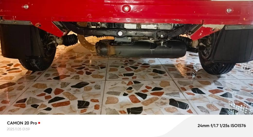 سلام عليكم تكتك19شهر 12 رقم سنويه  لبيع نضيف وكلشي شغال بيهه نضيفه صبغتهه بلاديه كبل لشارع ما ناقصهه شي  عارضهه 6ملاين ***********
