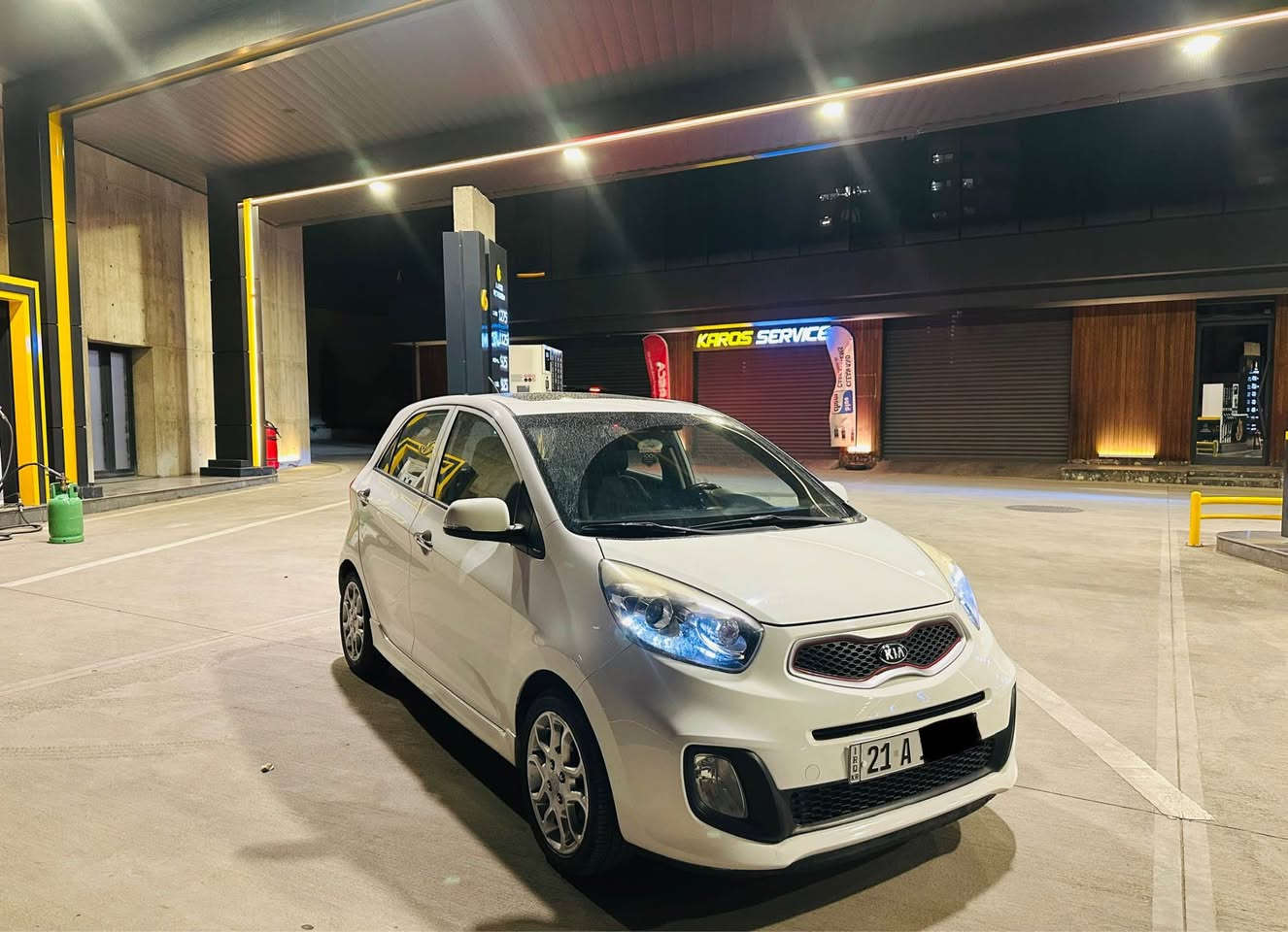 السلام عليكم اخوان اكو هاي كيا بيكاتو موديل ٢٠١٥ صفر شريكه سياره بعده جديد بل باكيت سياره فول فول مواصفات الون ابيض الثلجي كلش حلو سياره والا صبغ والا طخه ابد والا تبديل محرك كير شرط فحص صبغ شرط فحص بي بل باب سايق شووه ييه تعديل ماي بين اصلن بل جووه ٥ اصابيع فقط باقي سياره شرط  محرك كبير مواصفات فول 
فتحه 
بصمه 
بلاجكتور و ليد 
مرايه شفت و ايشاره 
بريك ABS
حساس 
ويل كب شريكه 
ليد بل لايتات 
تحكمات علي ستيرن 
مسجل سيدي و اواكس و بلوتوت 
تايرات جديد 
سنوييه و ارقام جديد 
محرك كبير مامفتوح 
كير اوتو مامفتوح 
سياره ماشي ٥٩ الف كم شرط فحص 
سبير منازل 

سعر سياره ١٠٢ 
مكتني سليمانيه هذا ره قم بي واتساب ***********
كشنات جلد و لونين 
فول بعد بي مواصفات السليمانية, العراق
