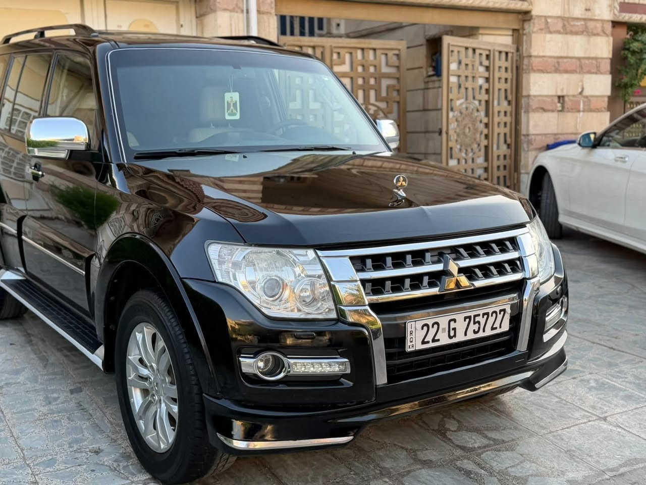 باجيرو  2019 وكالة الحبتور راس الارنب
فول مواصفات 
علامات ذهبية 
مكينه 3800 
ويل حجم 18 
زراك لايت وزنون 
فتحة سقف سلايد 
لحاية بلادية
سستم صوت دمام 
كراسي جلد وكهرباء
مكفولة صبغ بارد شخط 
رقم اربيل بسمي هزة وسنوية جديد 
كير مكينه صدر تايرات بشرط على وضع الشركة 
السعر 228 مجال بسيط
اعتذر من المراوس 
***********
