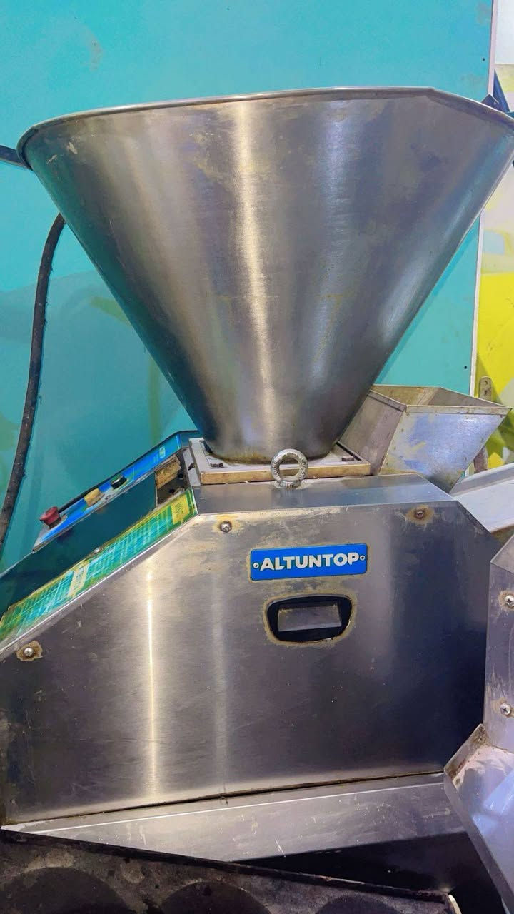 معدات مطعم مطبخ استعمال قليل سعر دفترين ونص


**إذا كنت صاحب هذا الإعلان وتريد حذفه لأي سبب، رجاءا أرسل رسالة إلى الدعم الفني**