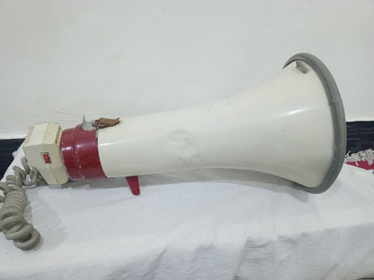 استاند  يصلح للكامرة تصوير والهندسة نوع ثقيل ضررجدا بسيط 
ومكبرت صوت تعمل على البطارية  للبيع


**إذا كنت صاحب هذا الإعلان وتريد حذفه لأي سبب، رجاءا أرسل رسالة إلى الدعم الفني**