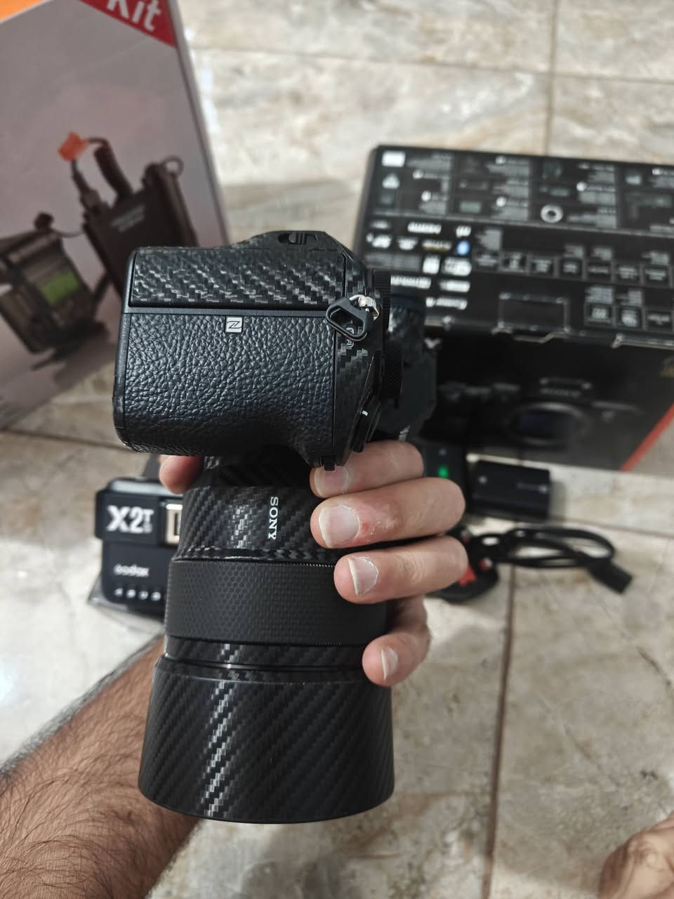 سلام عليكم اخوان عندي كامرة سوني A7iii وبطاريتين وشاحن وياهة عدسة 85mmf1.8 
وفلاش AD360 و xt2 طبعاً كلهن نظافة فول استعمال قليل جداً كلهن اريدهن بمليون و750 الف
*********** مكاني بغداد
