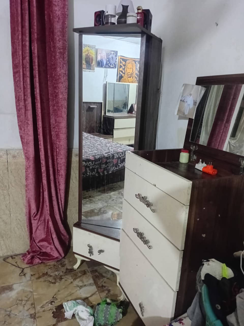 سلام عليكم غرفه لبيع سعره ٣٢٥مكاني ديوانيه


**إذا كنت صاحب هذا الإعلان وتريد حذفه لأي سبب، رجاءا أرسل رسالة إلى الدعم الفني**