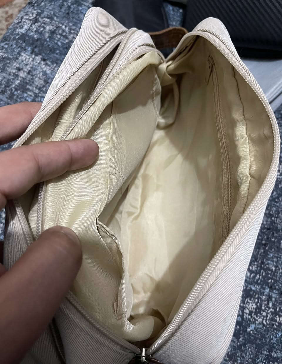 حقيبة يد حجم كبير
٢٥ الف مكاني بغداد


**إذا كنت صاحب هذا الإعلان وتريد حذفه لأي سبب، رجاءا أرسل رسالة إلى الدعم الفني**