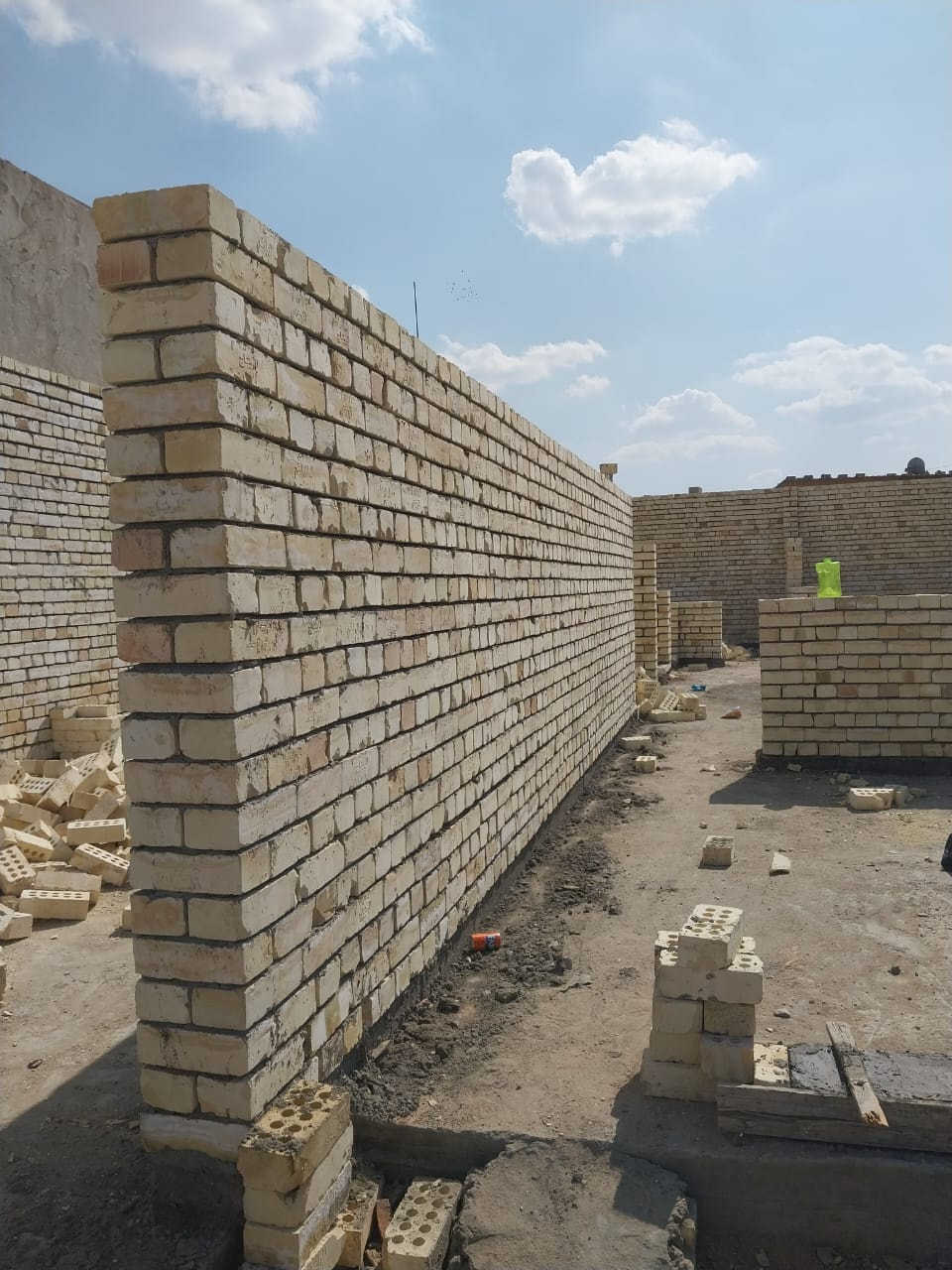 خلفه بناء شغل درجه اولئ ومصاطر والتزام بالموعد تصل وتدلل ***********
