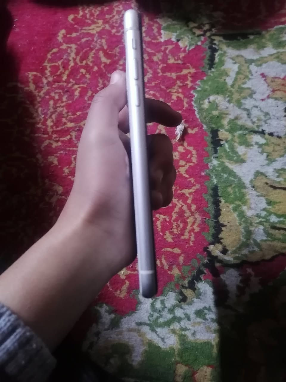 ايفون 11 عادي ذاكره 128 بطاريه 95 دبل سيم قافل اي كلاود السعر 80 بي مجال ***********3
