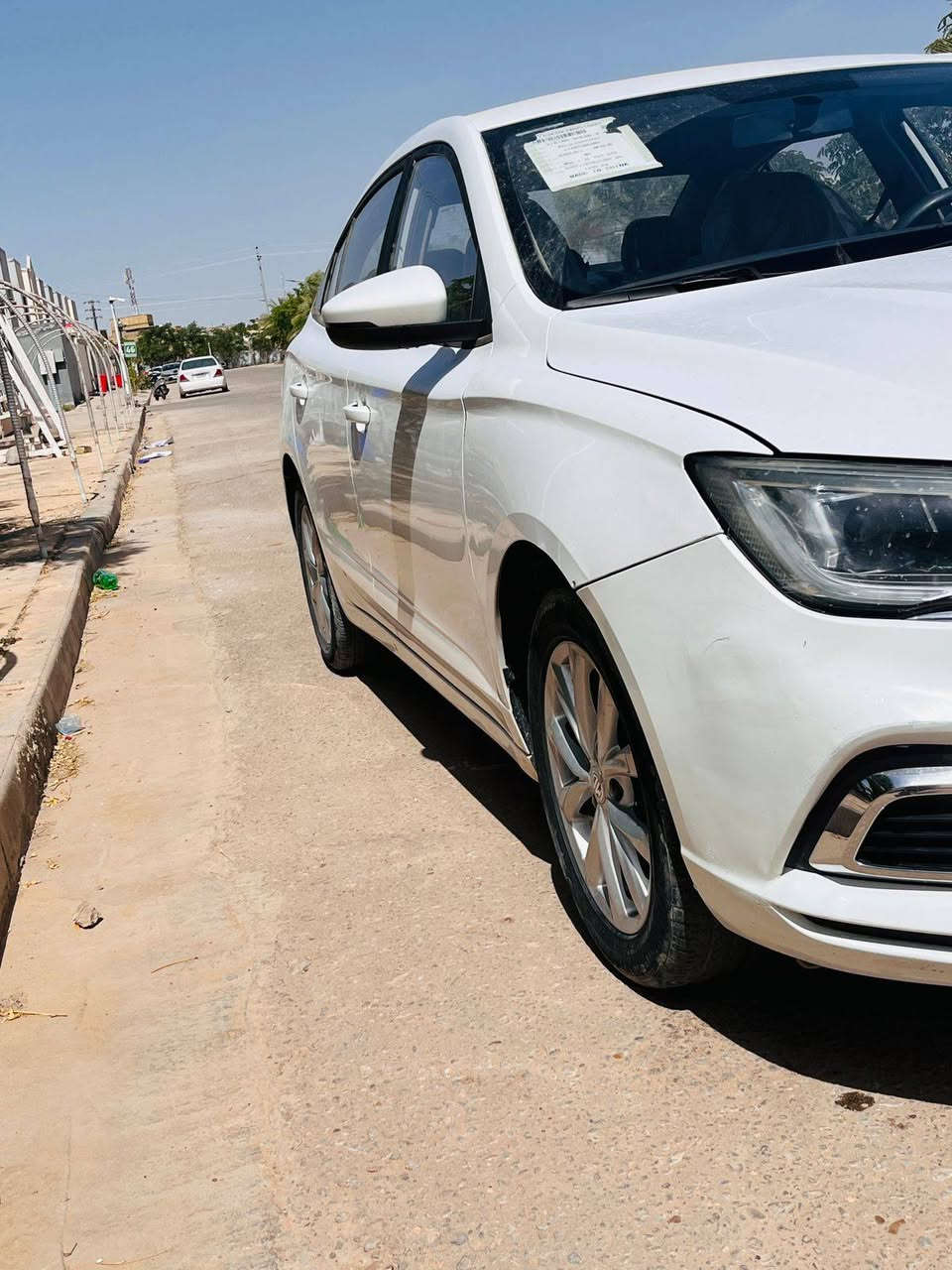 السلام عليكم 
سياره mg5 للبيع فقط سياره مكفولة جاهزة ونظيفة بدون مواصفات السعر 98 ورقه وبيها مجال للاستفسار الاتصال على الرقم التالي ***********
