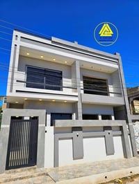 دارين توأم • ١٠٥م • السايدين الوسطية