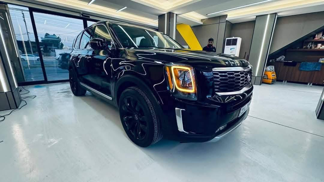 سلام عليكم ورحمة الله وبركاته
(للبيع او مراوس)
كيا تلورايد 22 بغداد دولي بسمي   فئةSX فول الفول هواي مواصفات بيه مثل دبل فتحه بلقماره خمس كامرات داخل قرميدي وهواي مواصفات بعد السياره جاهزه والحمدلله ماشيه حاليا 34 حادثه جاملغ امامي وجاملغ خلفي نفس الجهه من جهة اليمين وصابغين البيبان توحيد لون علما السياره ليبل واحد عدا الجاملغ الامامي مبدل مابي ليبل السعر 265 هاتف ***********  ***********
