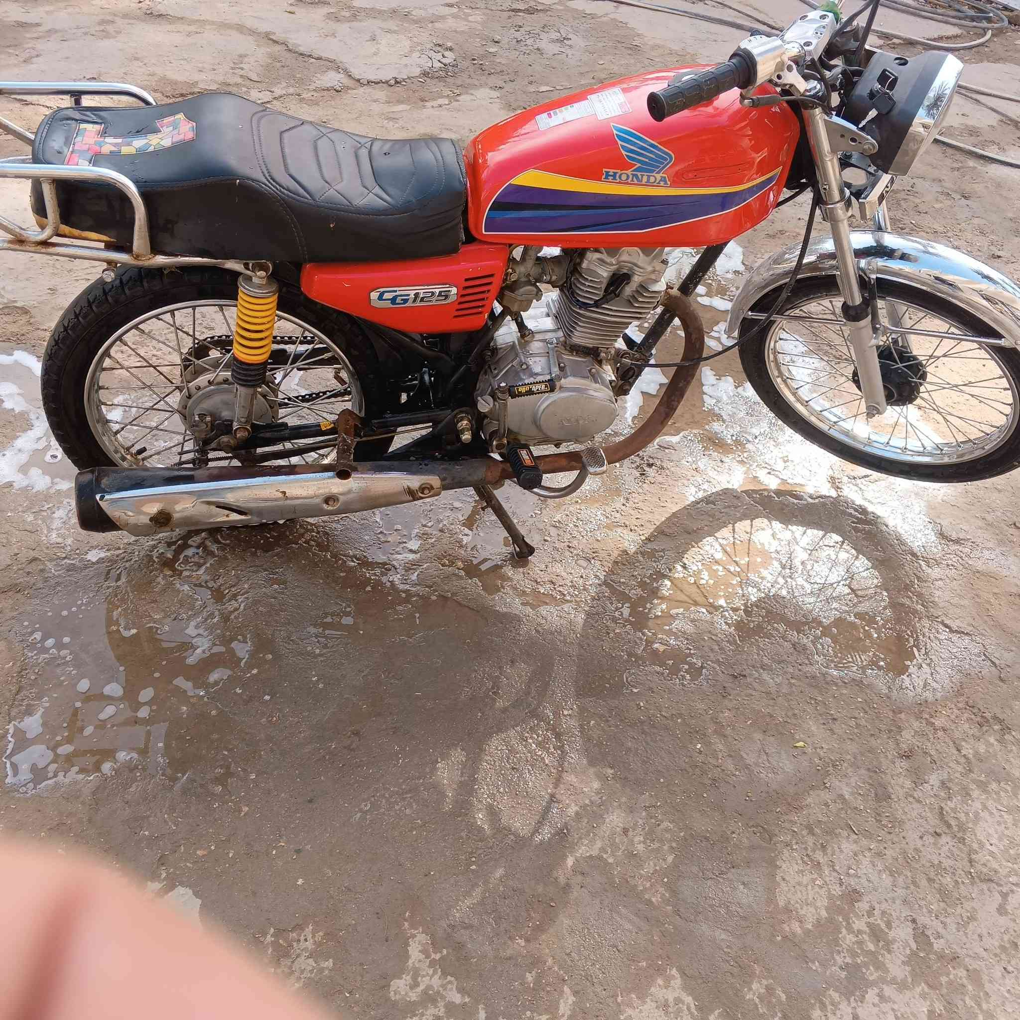 سلام عليكم شباب دراجه اربعه كير للبيع كلك مكينه شلامجه شاصي شلامجه الاصلي السعر 350   بيه مجال مكان طويريج الخيرات الرقم ‏‪***********‬‏
