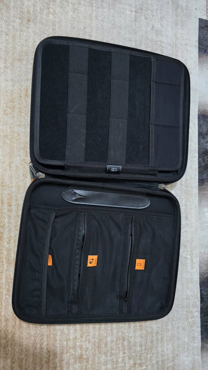 جنطة لابتوب وايباد استعمال قليل
بيها هواي جيوب وحمايتها عالية


**إذا كنت صاحب هذا الإعلان وتريد حذفه لأي سبب، رجاءا أرسل رسالة إلى الدعم الفني**