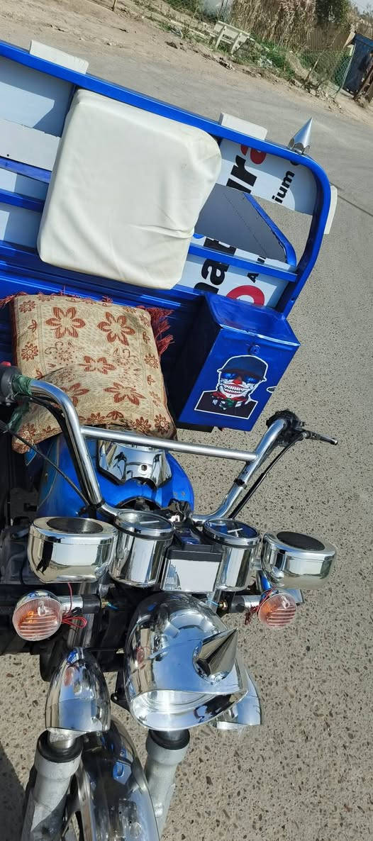 سلام عليكم اخوان ستوته جمرة  موديل 20محرك 23 مصبوغ البدي عام صبغ حراري  اوراق اصولي 5اوراق  كهربائياتها شغاله  دشبول شغال   ستوته خير  من الله سعر مليون 575 وبيها مجال قليل مكاني بغداد محموديه ناحيه الطيفيه 
*********** بي واتساب
