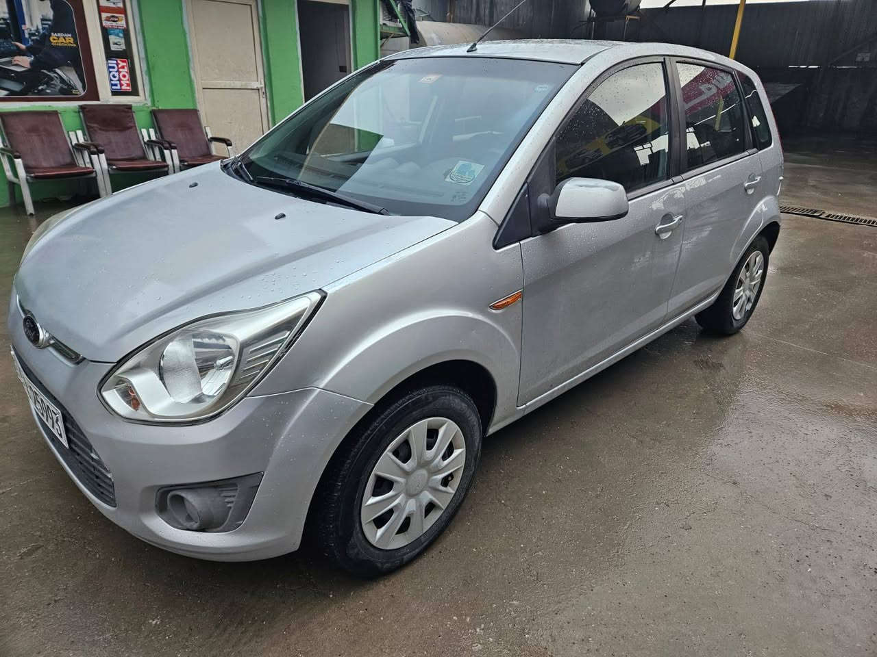 فۆرد فیگۆ ٢٠١٤ ٤پارچەی بۆیاخە لەسەر ساخی هیچ دەعمی نیە مەکینەی نەکراوەتەوە گێڕ و مەکینە و تەبرید بەشەرت هیچ مەسرەفی نییە سەنەوی تا ٢٠٢٩ تازەیە سعری ٧٠ وەرەقە و مامەڵە  ئەمە ڕەقەمی خاوەنەکەی ***********
