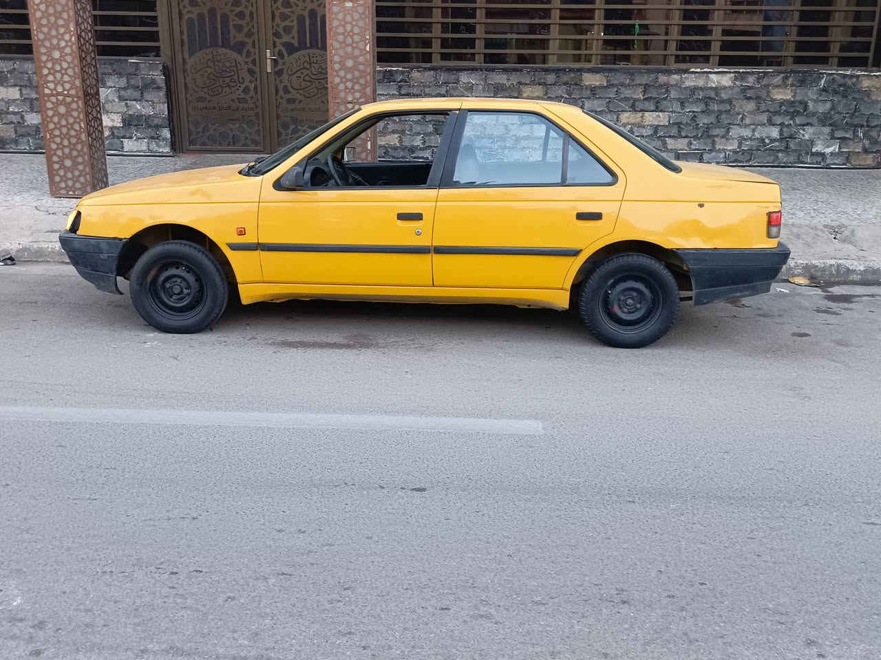 بيجو روى موديل (2009)گير و محرك يخبلن تحويل ثاني يوم سيارة نضيفه و مال عيشة مطلوبة هيئة (500) الغرامات اني اتكفل بيها سنوية ساقطة سعرها ( 22 )و بيها مجال كلش بسيط
مكاني بغداد الحرية ***********
