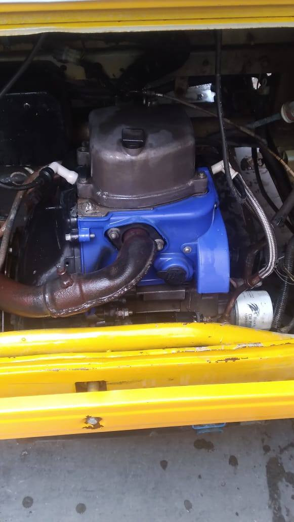 سلام عليكم تكتك 18 رقم وسنويه بيه خياسات بل كاعيه سعر 5 200 وبيه مجال ***********
