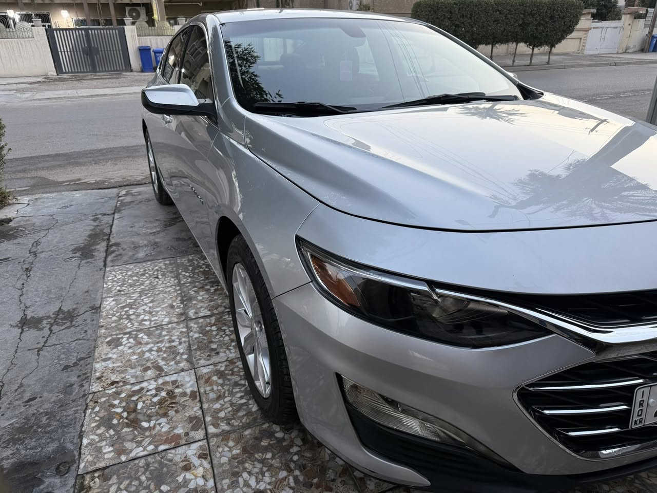 ماليبو 2022 LT رقم اربيل بأسمي
ماشية 34 mi 
حادث السياره بارد بالبنيد فقط وبيها كلير بأمريكا 3 قطع 
مكان السياره بغداد حي الجامعة 
***********
