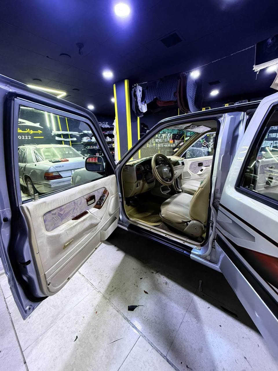 ئەم سۆلانە جوانە بۆ فرۆشتن مۆدێلی ٢٠٠٥ مەکینەو گێڕی بەشەرت مەکینەی بەخە سەیارەکە لە سەر ساقی سبووخە نە زەربەی هەیە نە لێدران سەیارەیەکی جوان و بێ مەسرفە خاوەن سەنەوی وەفاتی کردە چوار تایەی لۆکی لە سەرە بە شەرتی هەموو شتێک نرخی ٤٣ گڵا و ماعەمەلە 
ژ.م *********** كالار, السليمانية
