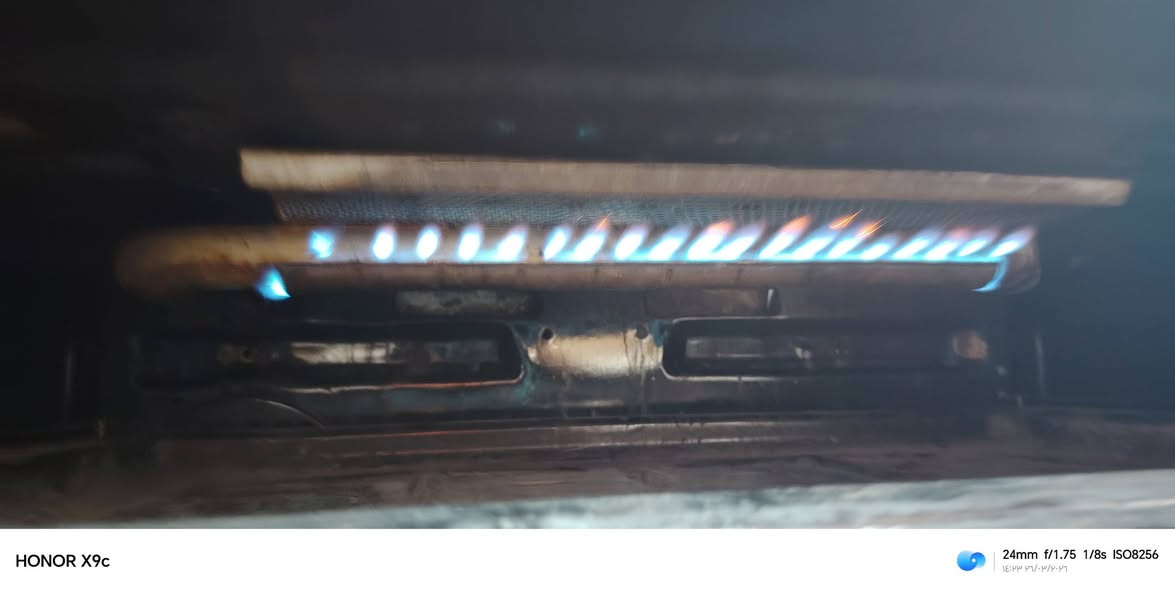 سلام عليكم طباخ ٥عيون شغال كامل ١٣٥بي مجال
مكان بعقوبة المفرق 

للتواصل ***********٨

او خاص
