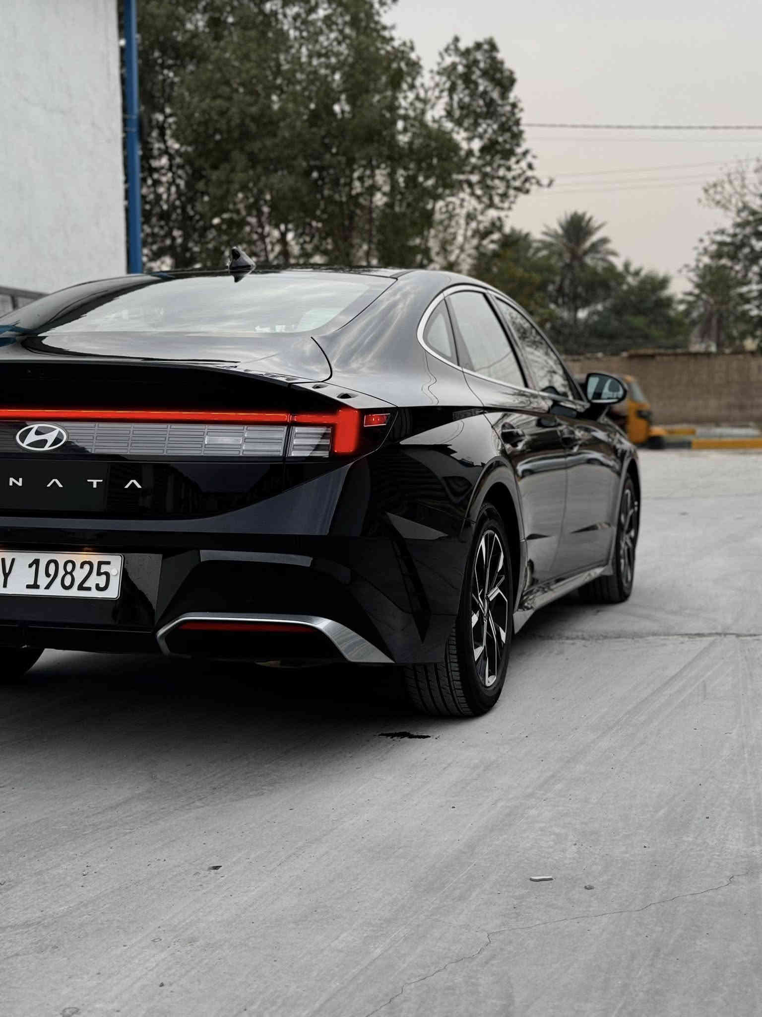 سوناتا 2024 كلين كلين كفاله عامه
بوضع الزيرو
اللون اسود
مواصفات فول عدا البنوراما
شاشه 
كامره
لايت عدسات
بصمه
رادار امامي
رادار خلفي
رادار جانبي
لد امامي خلفي
ويل كب
توقف ذاتي 
قياده ذاتيه
تنبيه خروج عن المسار
تحديد مسار 
فول تحكم ستيرن
كشن السائق كهرباء
تدفئه بالكشنات
تدفئه بالاستيرن 
داخل ابيض
شفتات 
كير تعليك
تبريد بيانو لمس
ترحيب عند الاقتراب
صندوق ذكي
تشغيل عن بعد
محرك 2500✈️
رقم الهاتف :- ***********
الموقع بغداد الكاظميه چكوك
السعر 205
رقم اربيل الدولي تحويل وكاله مضمون
