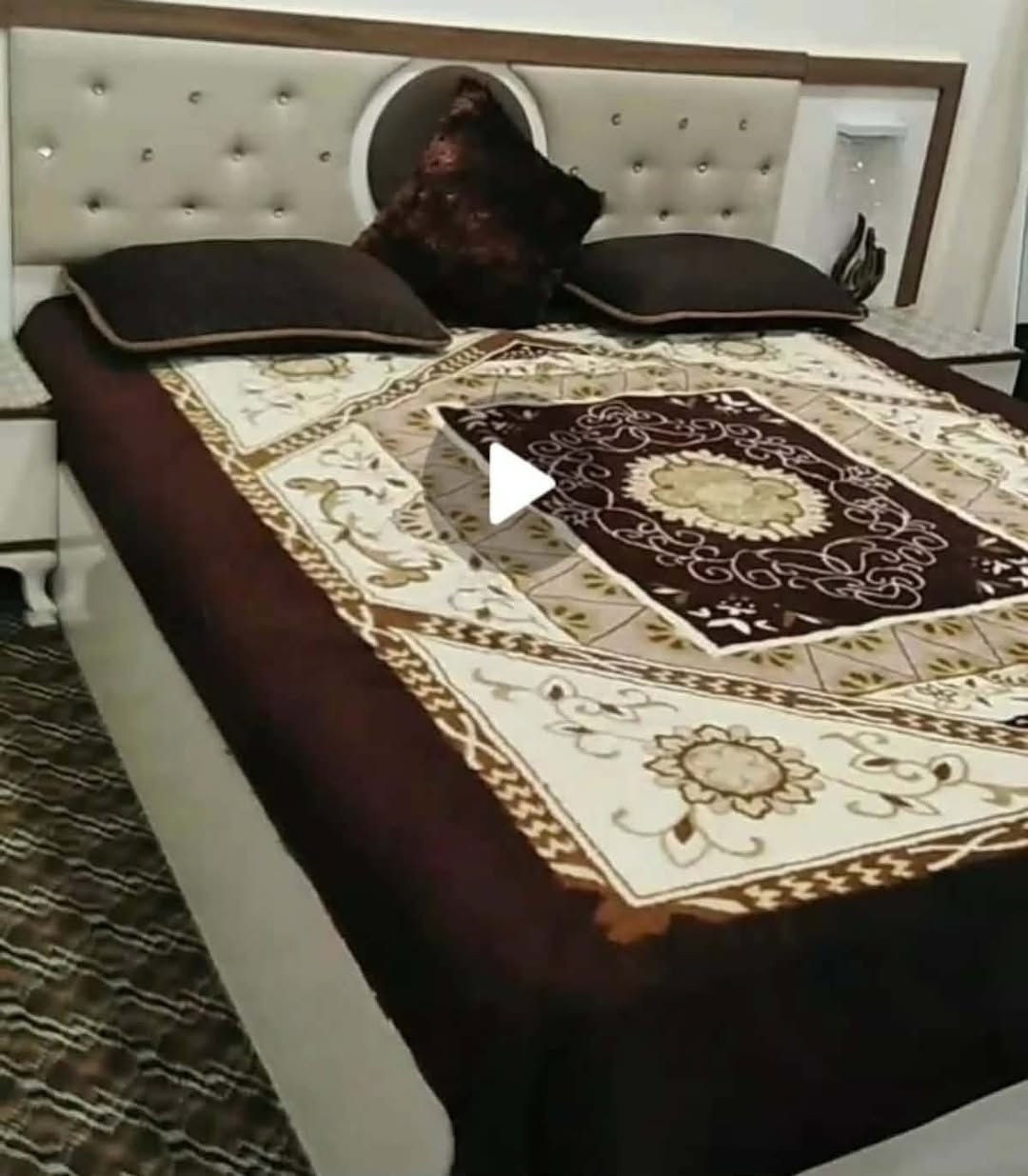 غرفه نوم نضيفه ٦ قطع سعرهه ٢٥٠ بيهه مجال للشراي ***********
