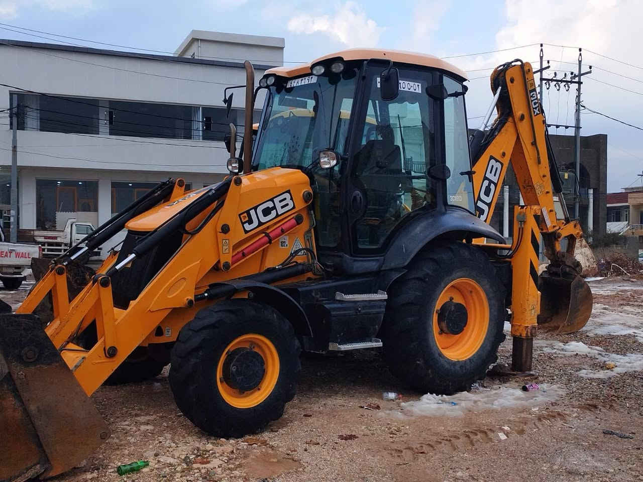 سلام عليكم جي سي بي منفيست إقليمي فول نظافة موديل 2011مكفوله من برغي لبرغي دكمة طسه تواصل ع واتساب الكورك ***********(***********
