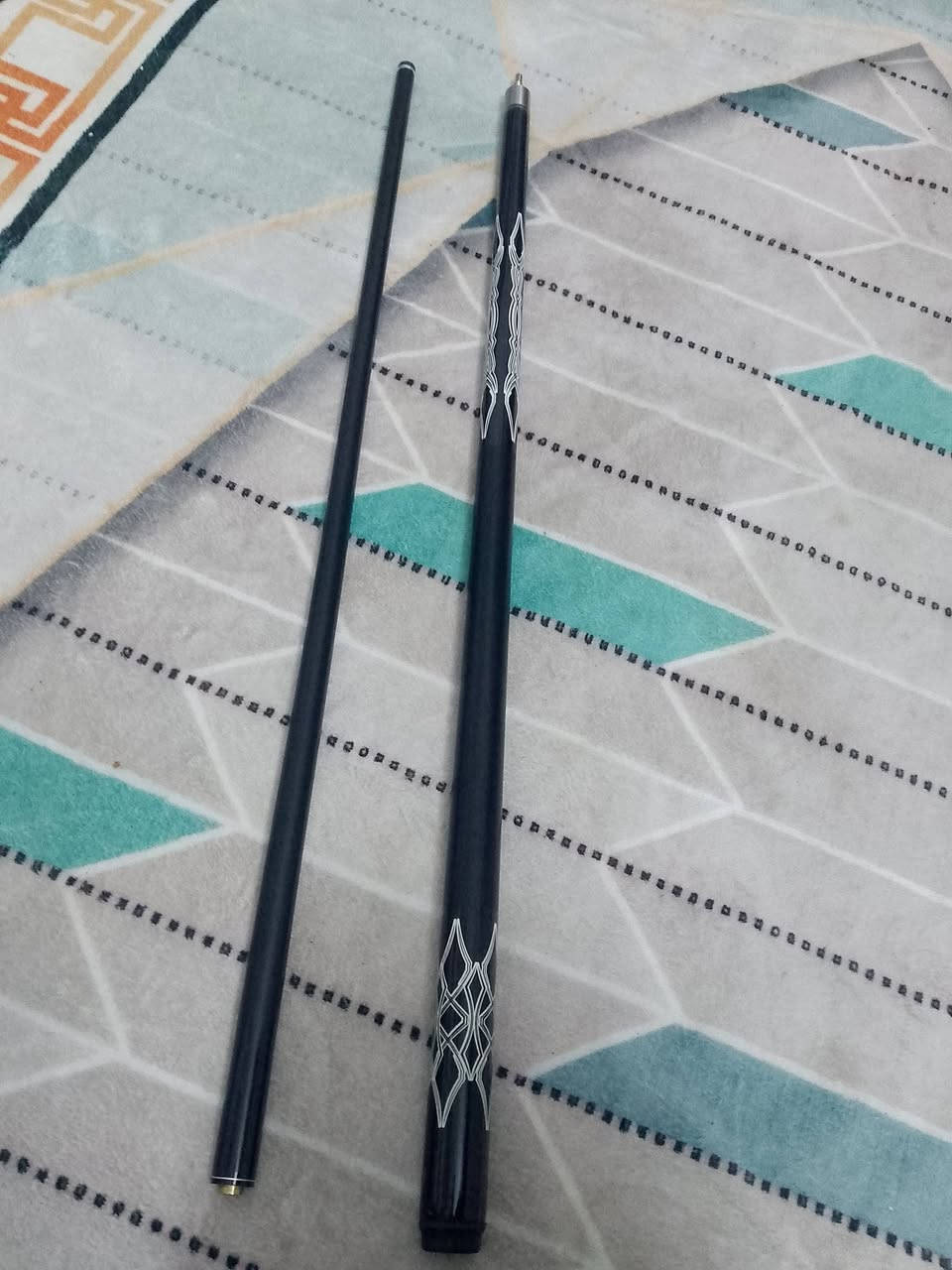 السلام عليكم شباب كيوب بليارد كاربون فايبر الكيوب ملعوب بي 6 مرات الكيوب جديد السعر 80 وتوصيل موجود جميع محافضات العراق ؟الرقم (***********) انتصال واتساب
