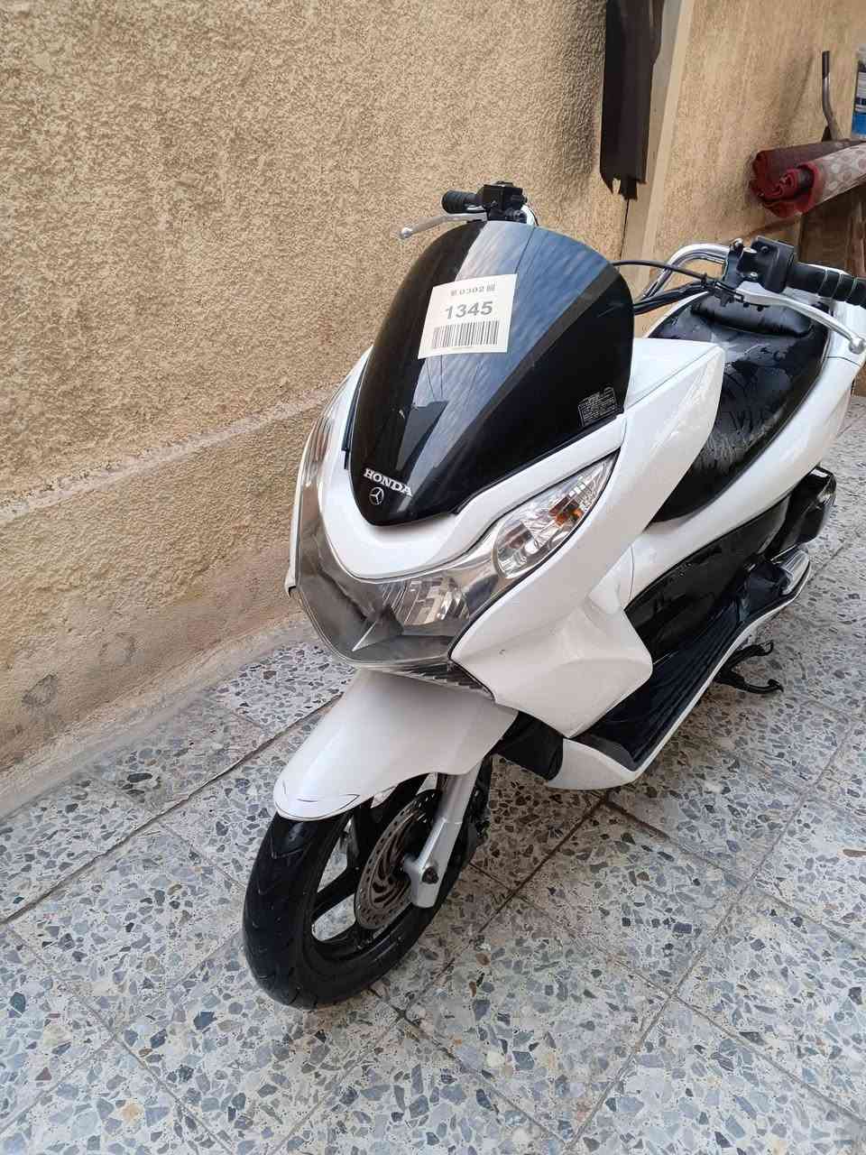 سلام عليكم 
دراجه pcx
للبيع جيب الأول 
كفاله عامه 
سرعة مليون و600 وبيها مجال 
رقمي ***********
