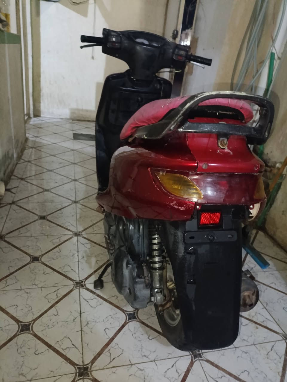 السلام عليكم دراجه فراشه للبيع السعر 250وبيه مجال/***********
