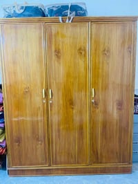 أغراض غرف نوم • شبه جديد • نضيف