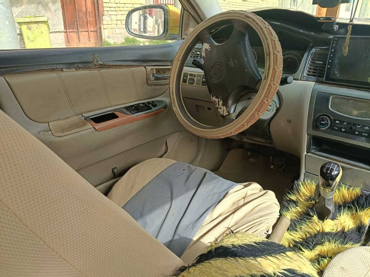 السلام عليكم جلي موبل موديل 13مصفره هيئه وغرامات سنويه لل28 مكينه شرط و كير النمره الثالثه تفلت راعيها يمي بل ناصريه السعر 22 وبيها مجال قليل ***********مكاني الناصريه
