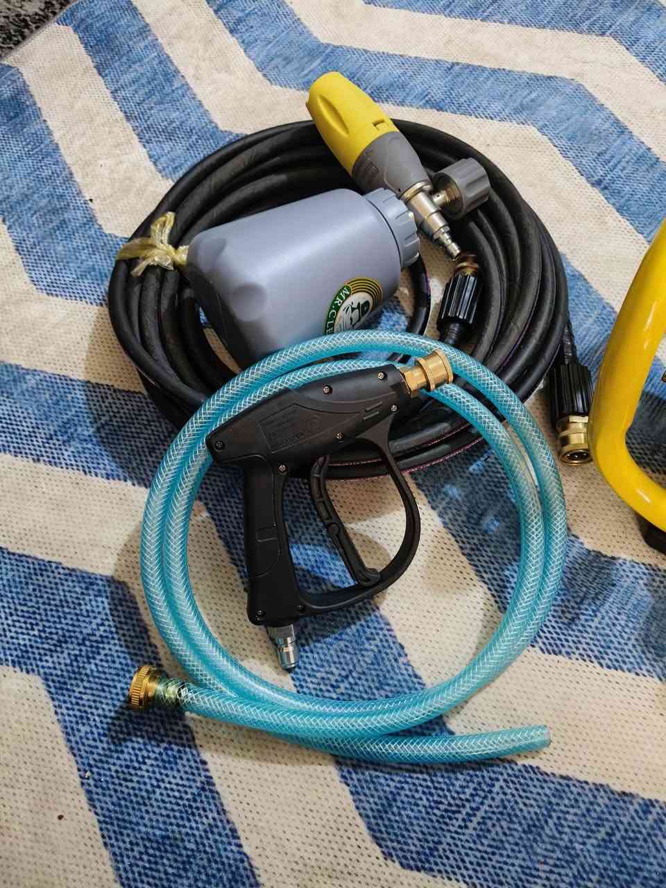 فارة غسل اصلية 9 بار 4 نوزل استخدام 3 مرات فقط اخت الجديدةكامل مرفقاتها
السعر 170 مكاني بغداد الحسينية 
***********
