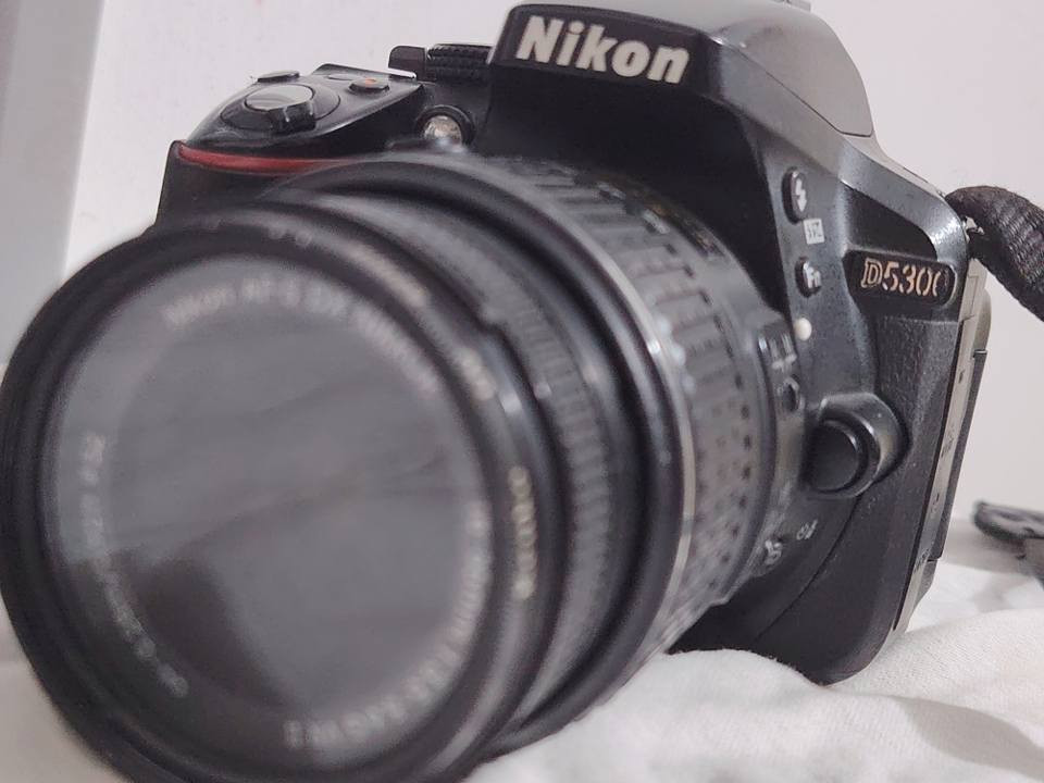 كاميرا نيكون ٥٣٠٠ كامله ملحقاتها اكو توصيل كافة المحافظات *********** وتساب ديوانية, القادسية
