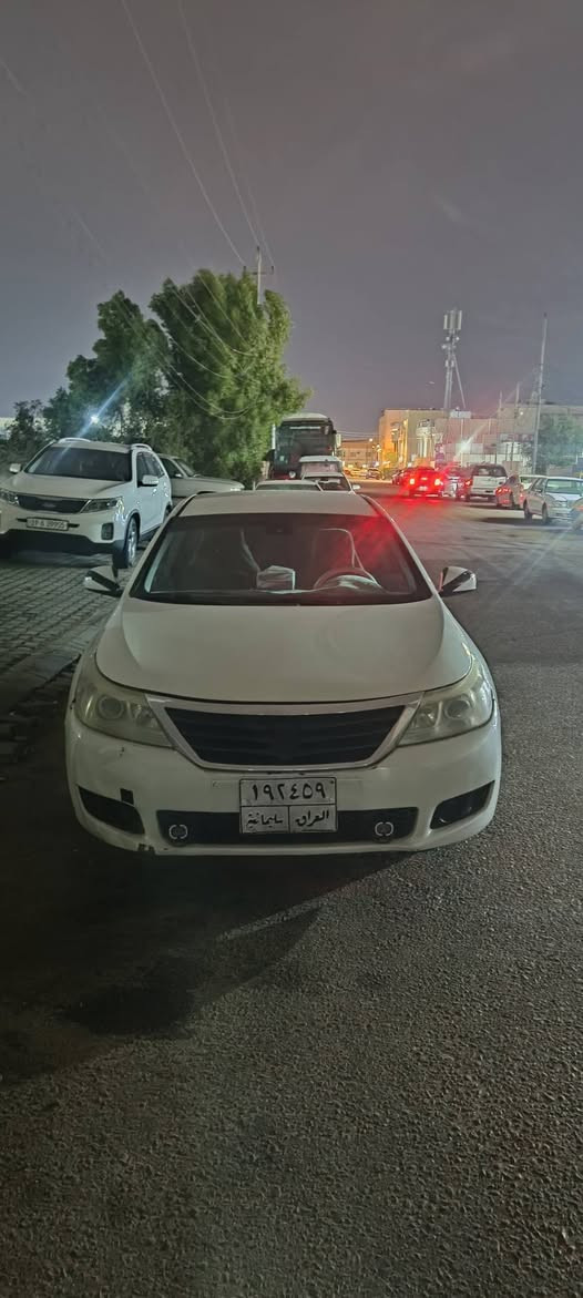 السلام عليكم سياره رينو سافران 2011 اصوليه مراوس او بيع حسب الرغبه اريد سياره عاليه السعر 65 البصره القبله ***********
