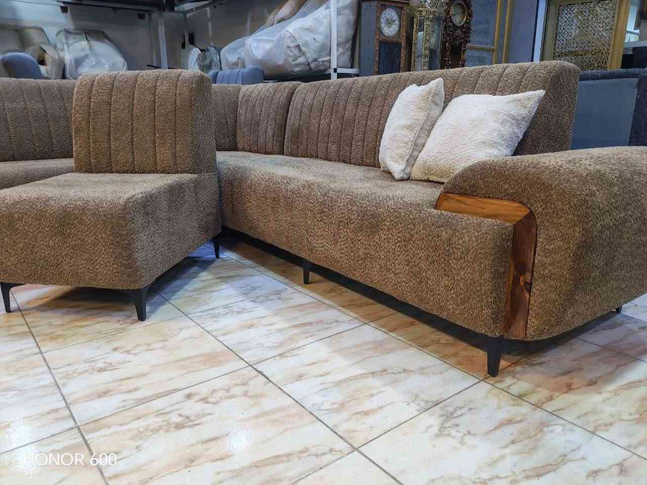 عرض خاص 💯القسط الشهري 85 الف 💫 لحاملي ماستر رافدين 
ديوان كورنر جديد 🛋️🛋️
قياسة 290x290 سم بالأضافة الى قطعه جوكر 
المواصفات 💯💫
☑️قماش خاولي
✅مقعد طبي
☑️قياس المقعد مريحة جداً
✅طبلة جانبية متصلة
☑️ أرجل حديد 
✅أنتاج 2026 أستيراد خاص
العنوان 📍📍 بغداد / المحمودية
للأستفسار ☎️☎️
***********
