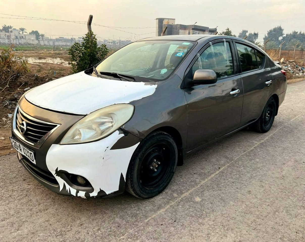 نيسان فيرسا ٢٠١٣ 
وارد أمريكي نقص بس دعامية 
حادثها بجم من امريكا ومسوي 
حدادية صدر قبل شهرين مبدلة 
كير مكينة خير من الله سيارة جاهزة مال بيت ومرتبة بيها نقوصات قليلة كلش العنوان بغداد
السعر ٧٨ وبيها مجال بسيط حك الجية صاحبها موجود تحويل مباشر  
غير متواجد على الفيس 
رقم الهاتف :*********** ابو زينب
