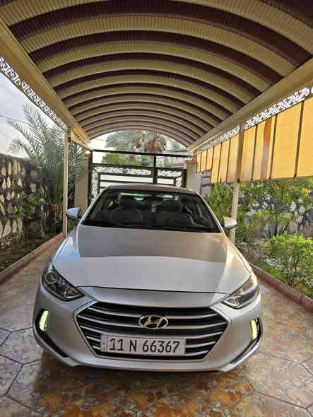 سلام عليكم النتره موديل 2017 مريكي رقم بغداد نكليزي بسمي حادث كلش بصيط فقط خشم لبنيد وجاملغ صبغ بدون اي دواخل ولا يرباك سونار مرفق كير ومكينه مكفولات وتخم تايرات سعر 128 وبيها مجال جديده تواصل تصال ع ***********
