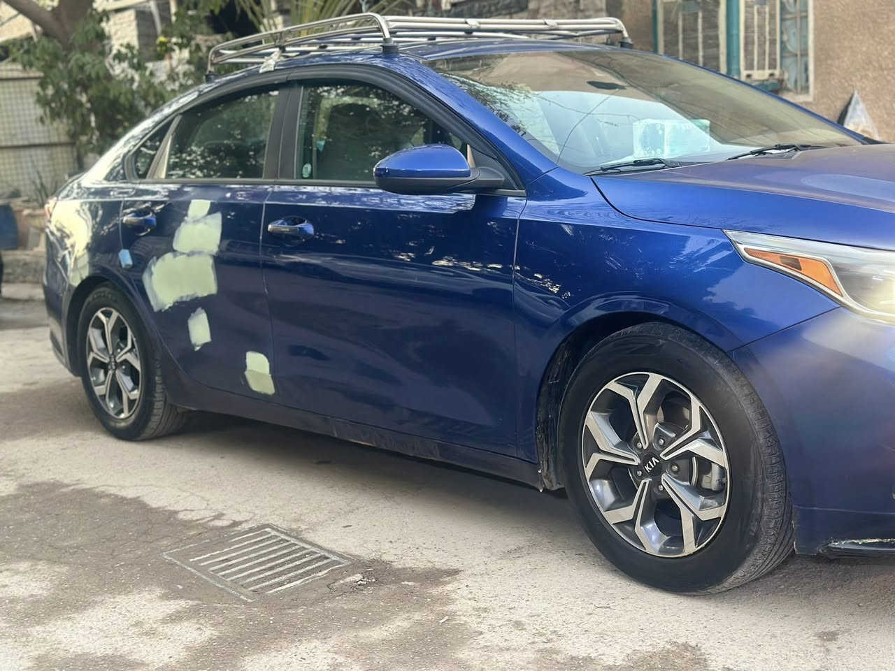 السلام عليكم كيا فورتي موديل ٢٠١٩ محرك ٢٠٠٠ زيرو دوش تخم تاير جديد صدر جديد شاشه كبيره كامره خلفي رادار امامي تحكم ستيرن بدون حادث داخله. سونار  موجود وشرط الفحص حادث باب لفي قبل شهر وباقي ممصبوغ شي بسيط مكاني بغداد الاسكان رقم بغداد السياره احول ثاني يوم رقمي *********** متوفر وات ساب
